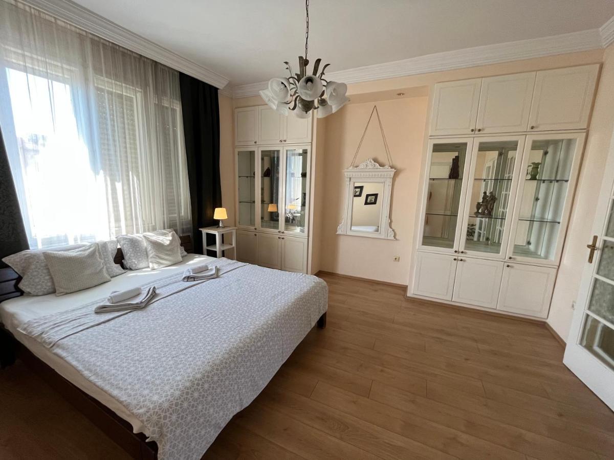 Terazije Square Lux Apartment เบลเกรด ภายนอก รูปภาพ